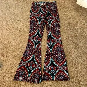 Stretchy Bellbottom Printed Leggings